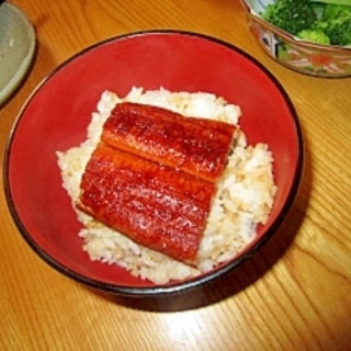 胡麻御飯と鰻味醂醤油焼